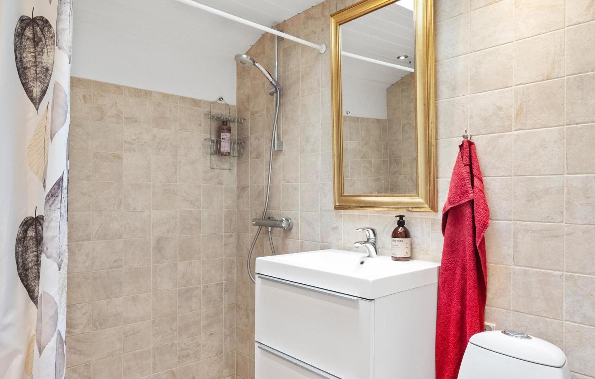 2 Bedroom Nice Home In Borkop Ngoại thất bức ảnh